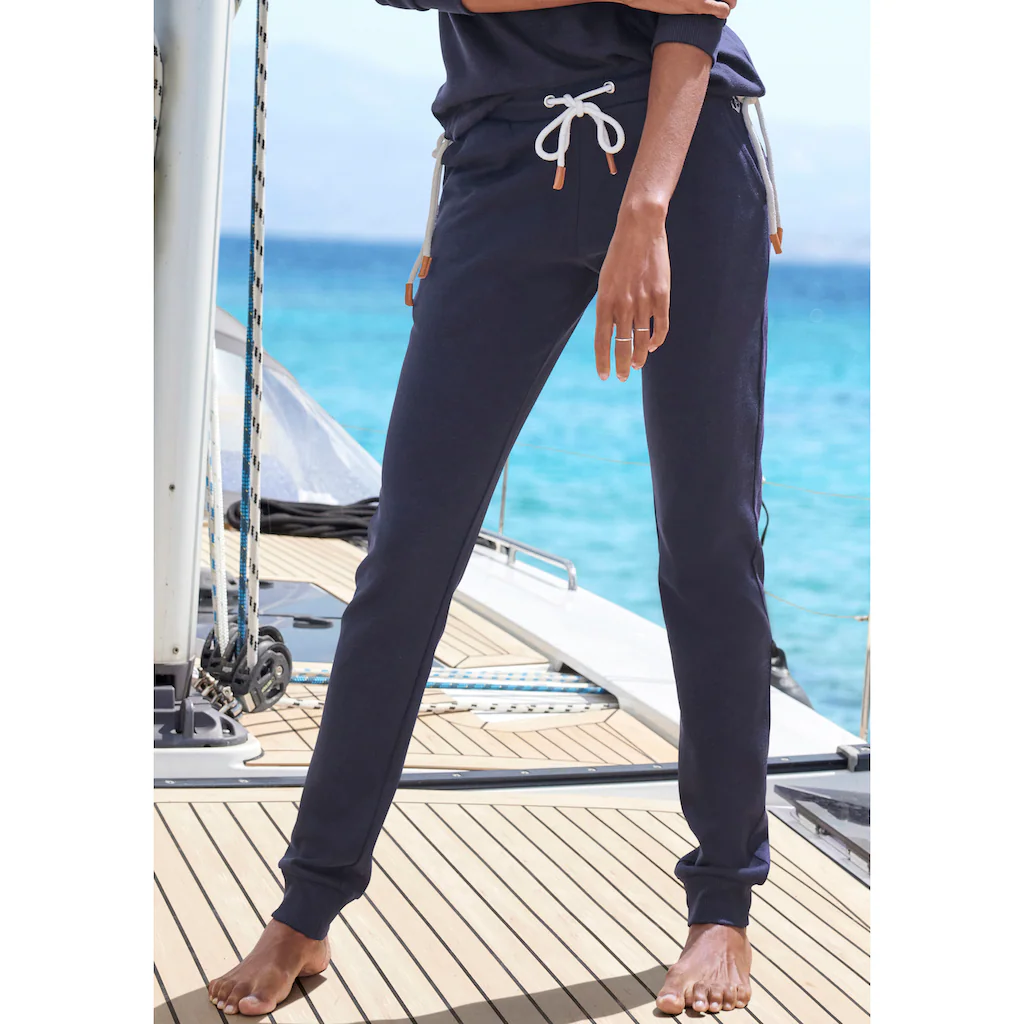 H.I.S Sweathose aus weicher Sweatware und mit Ankerstickerei Loungewear