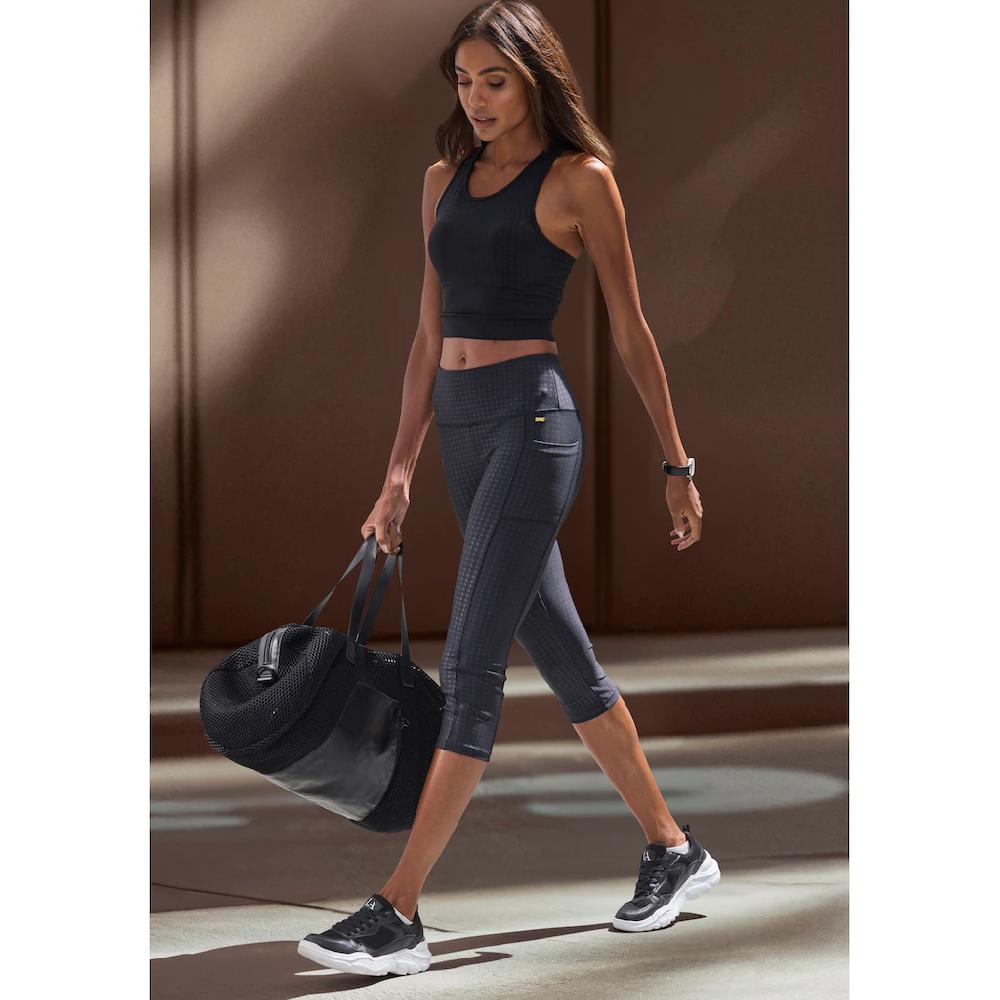 LASCANA Caprileggings Sporthose Im Allover-Druck