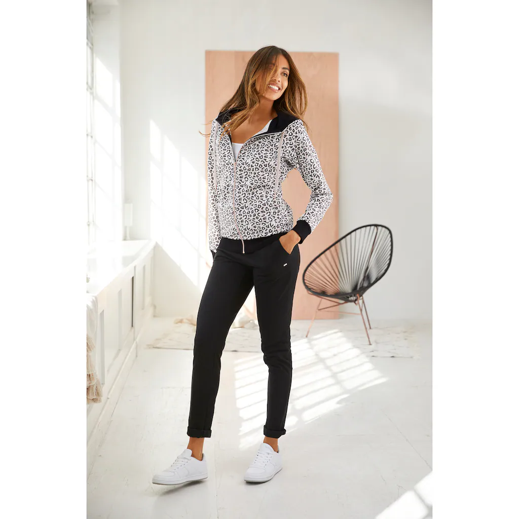 LASCANA Kapuzensweatjacke Sweatshirtjacke Mit Details In Roségold Loungewear