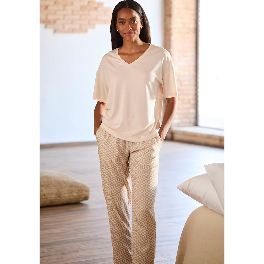 LASCANA Pyjamaoberteil Mit V-Ausschnitt
