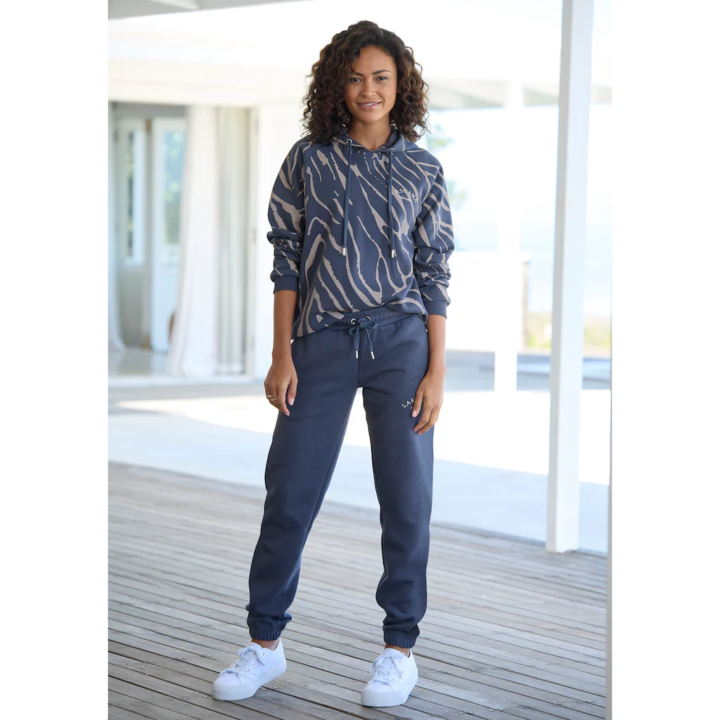 LASCANA Sweathose Loungehose Mit Seitlichen Taschen Und Logostickerei Loungewear
