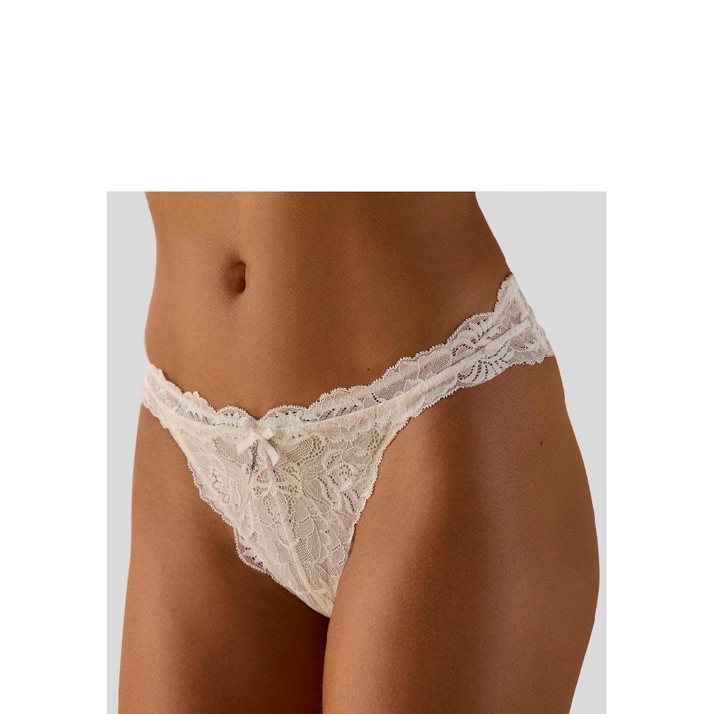 LASCANA Tanga rundherum aus edler Spitze bestellen