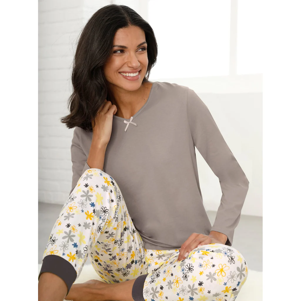 Schlafanzug ▷ Für