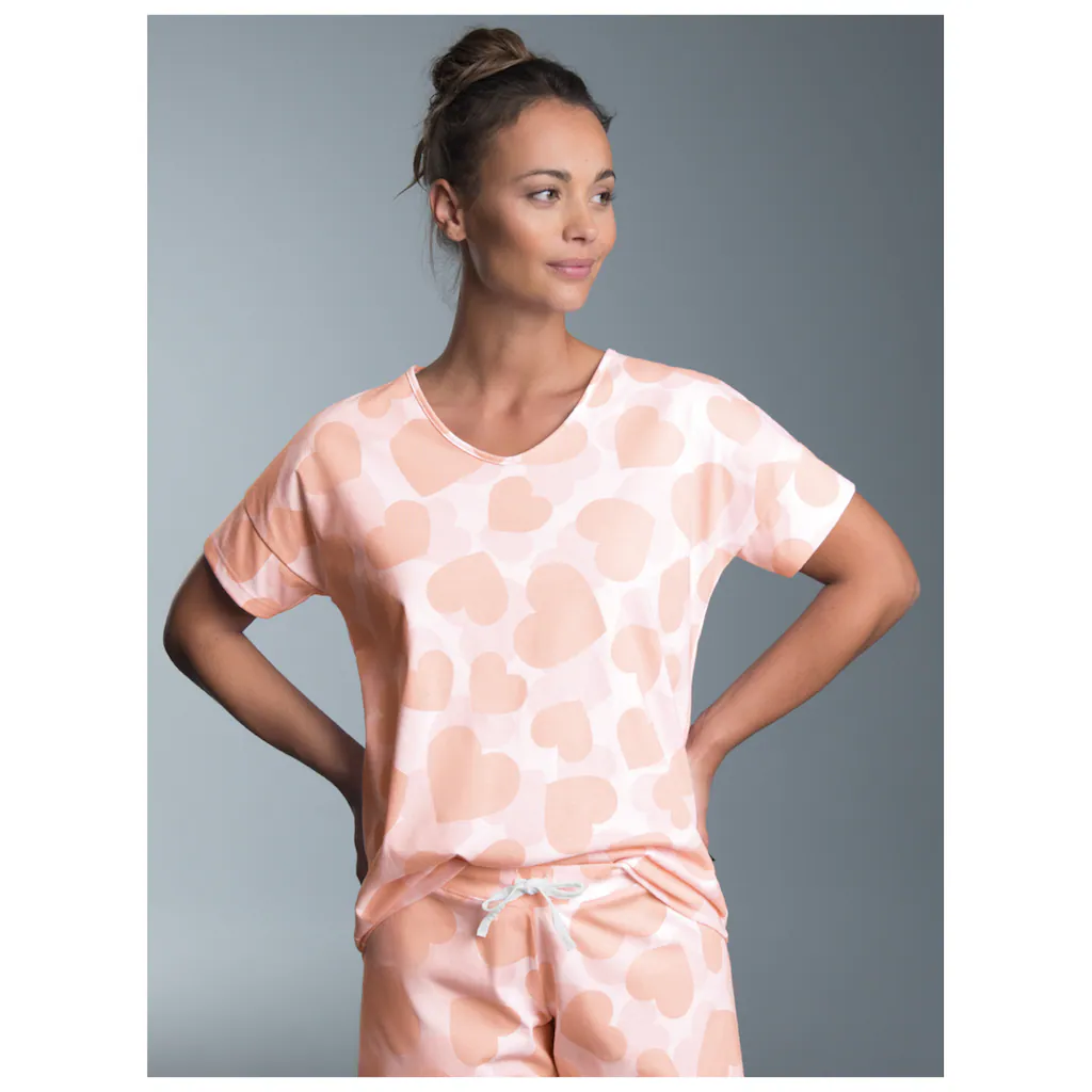 Trigema Schlafanzug »TRIGEMA Oversized T-Shirt Mit Allover Herzchen-Print« (1 Tlg.) Bestellen