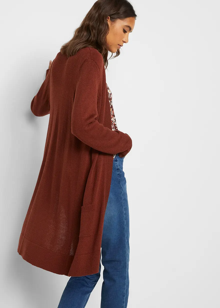 Bonprix Attraktive Strickjacke Umspielt Die Figur In Bequemer Longform