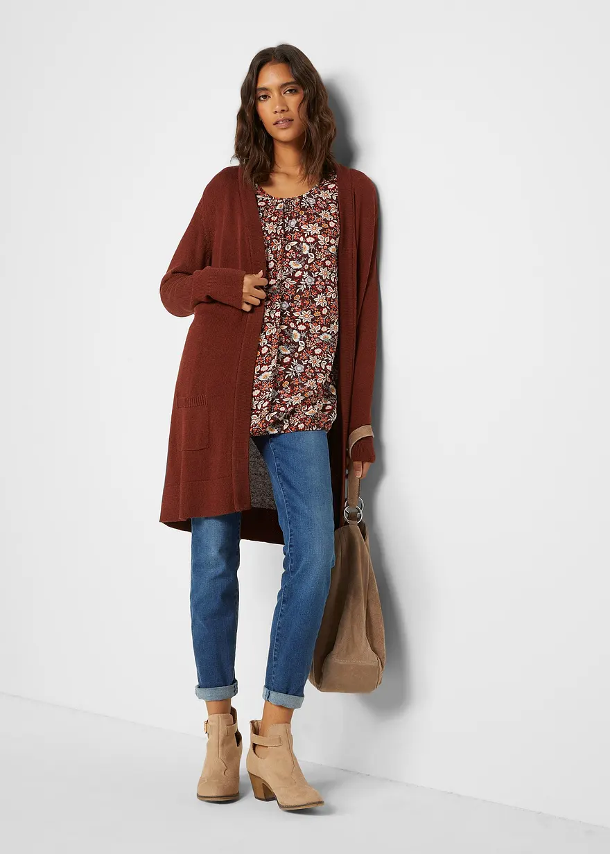 Bonprix Attraktive Strickjacke Umspielt Die Figur In Bequemer Longform