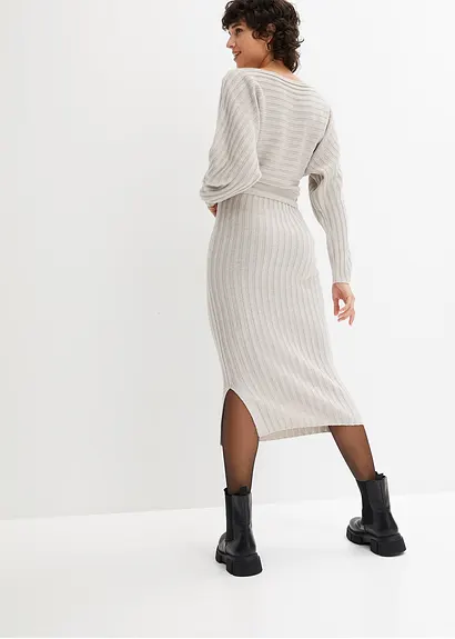 Bonprix Attraktives Strickkleid Mit Fledermausarm Und Weitem Ausschnitt