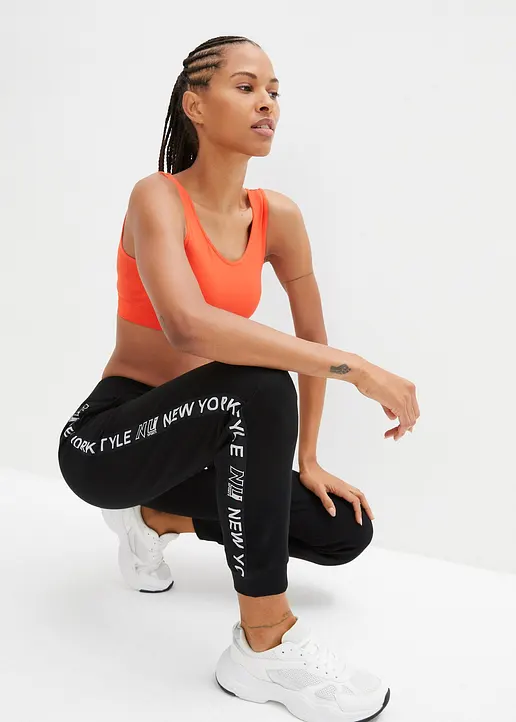 Bonprix Bequeme Jogginghose Aus Einem Innen Weich Angerautem Stretch-Material Mit Eingriffstaschen Regular Fit
