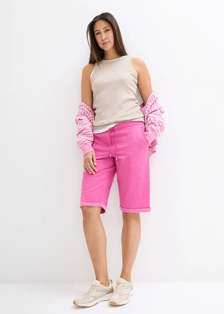 Bonprix Bequeme Sweatbermuda Mit Einer Weitenregulierung Am Bund - Pink