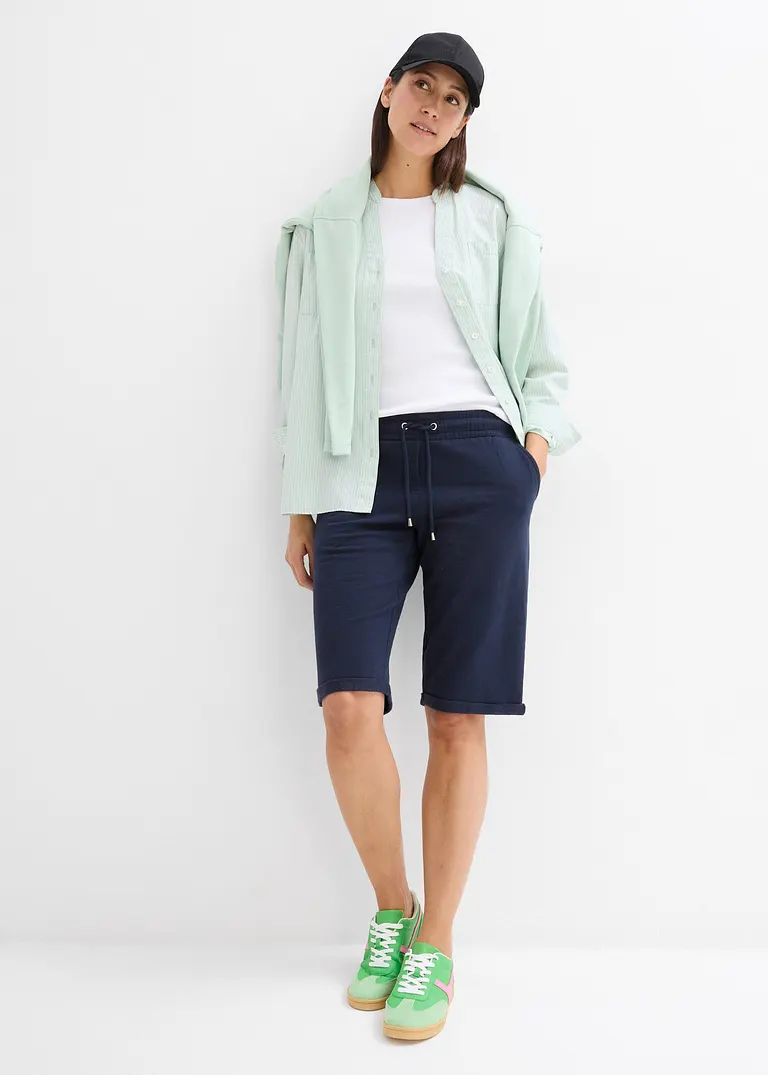 Bonprix Bequeme Sweatbermuda Mit Einer Weitenregulierung Am Bund - Blau