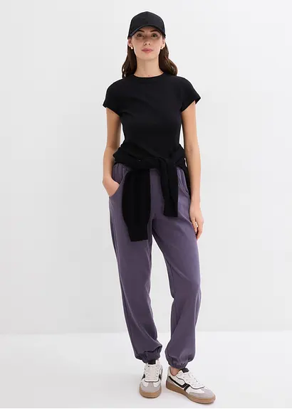 Bonprix Bequeme Sweathose Mit Einer Weitenregulierung Am Bund - Lila