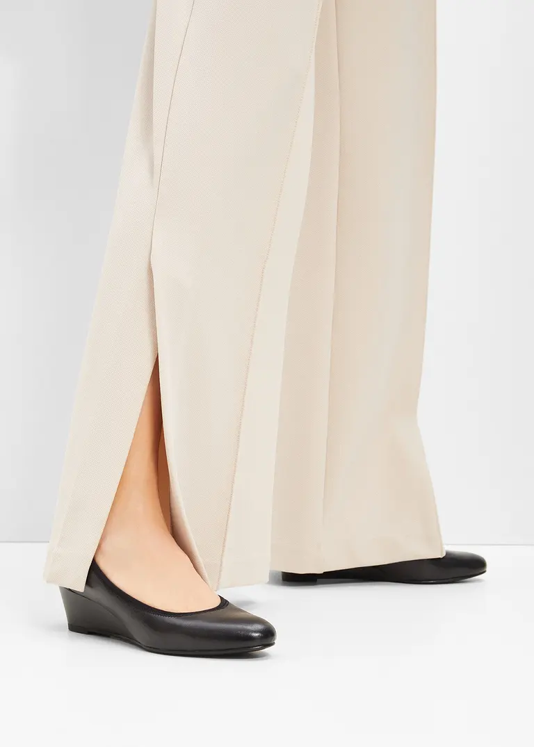 Bonprix Bequemer Keilpumps Von Tamaris Aus Leder - Schwarz