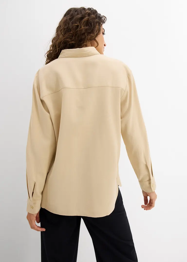 Bonprix Bluse Mit Aufgesetzten Taschen Und Knopfleiste - Beige