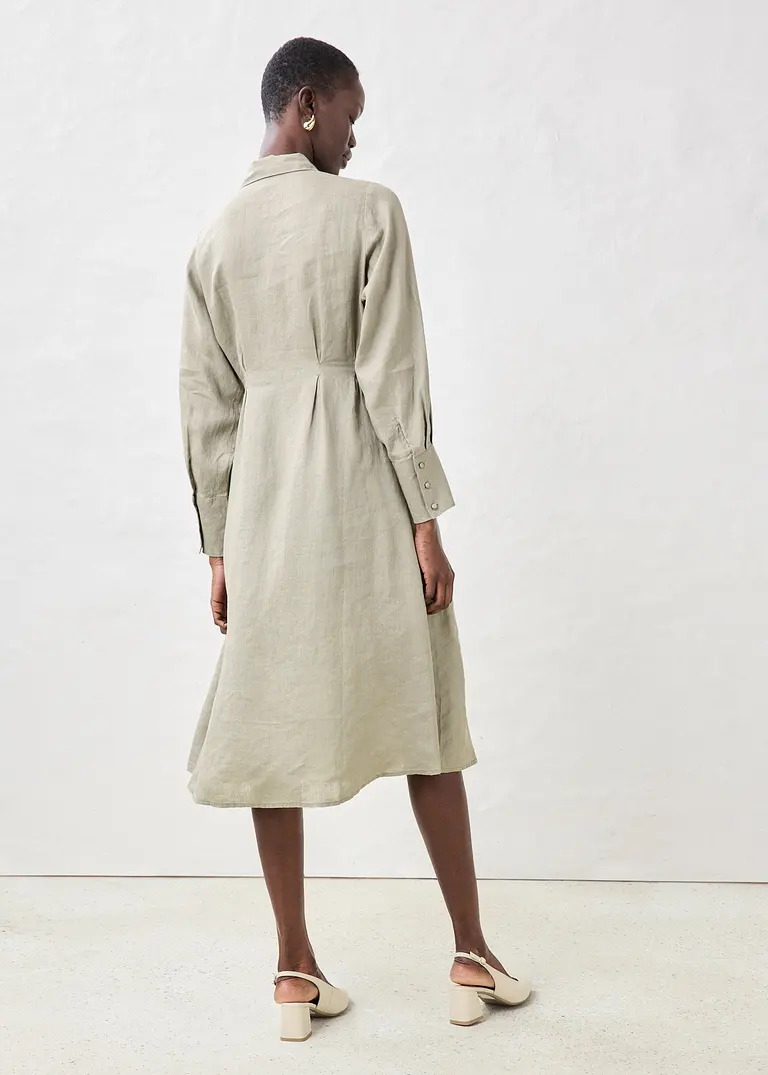 Bonprix Charmantes Leinenkleid Figurumspielend - Grün - Damen