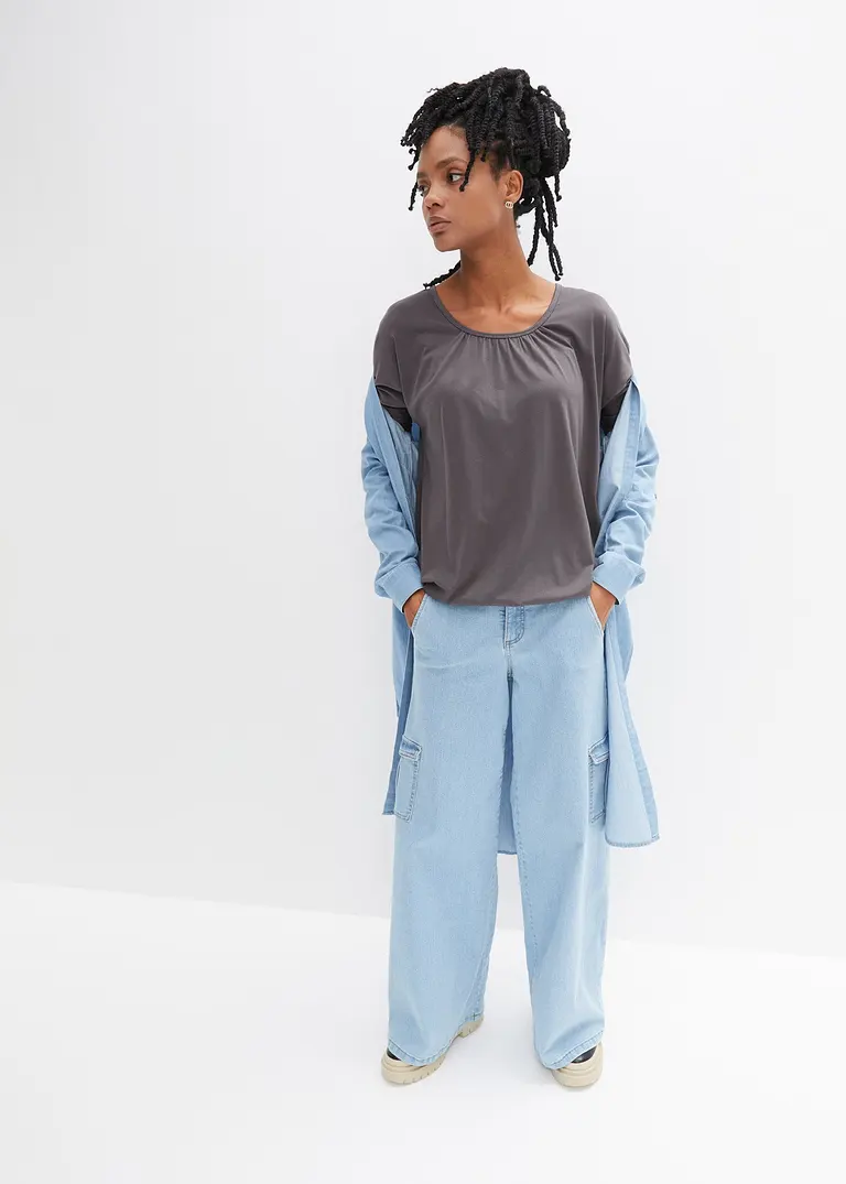 Bonprix Das Oversize-Shirt Umspielt Die Figur Mit Fledermausärmeln Und Lässigem Schnitt