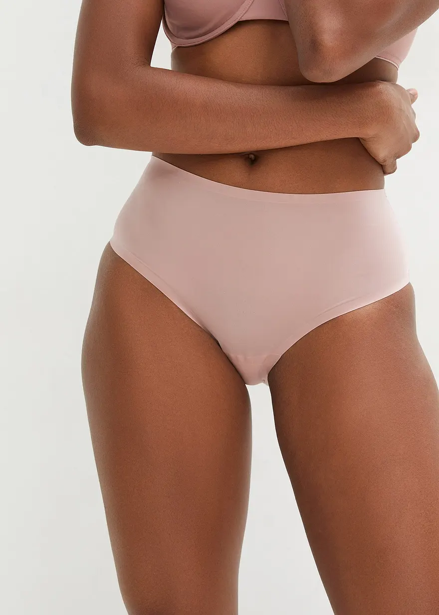Bonprix Die Nahtlos Verarbeitete Feel Comfort Panty Ist Aus Weichem Material Und Dank Der Verarbeitung Unter Jedem Kleidungsstück Unsichtbar