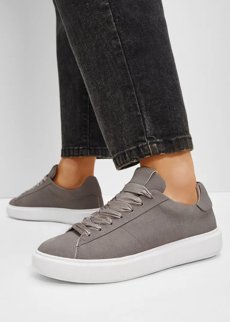 Bonprix Eleganter Sneaker Mit Schnürsenkeln Aus Satin - Grau