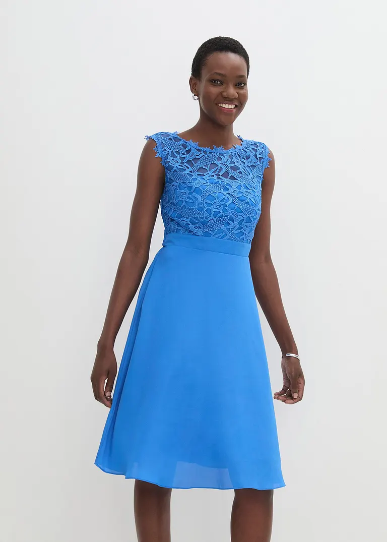 Bonprix Elegantes Abendkleid Mit Zarter Spitze Und Rücken-Cut-Out - Blau