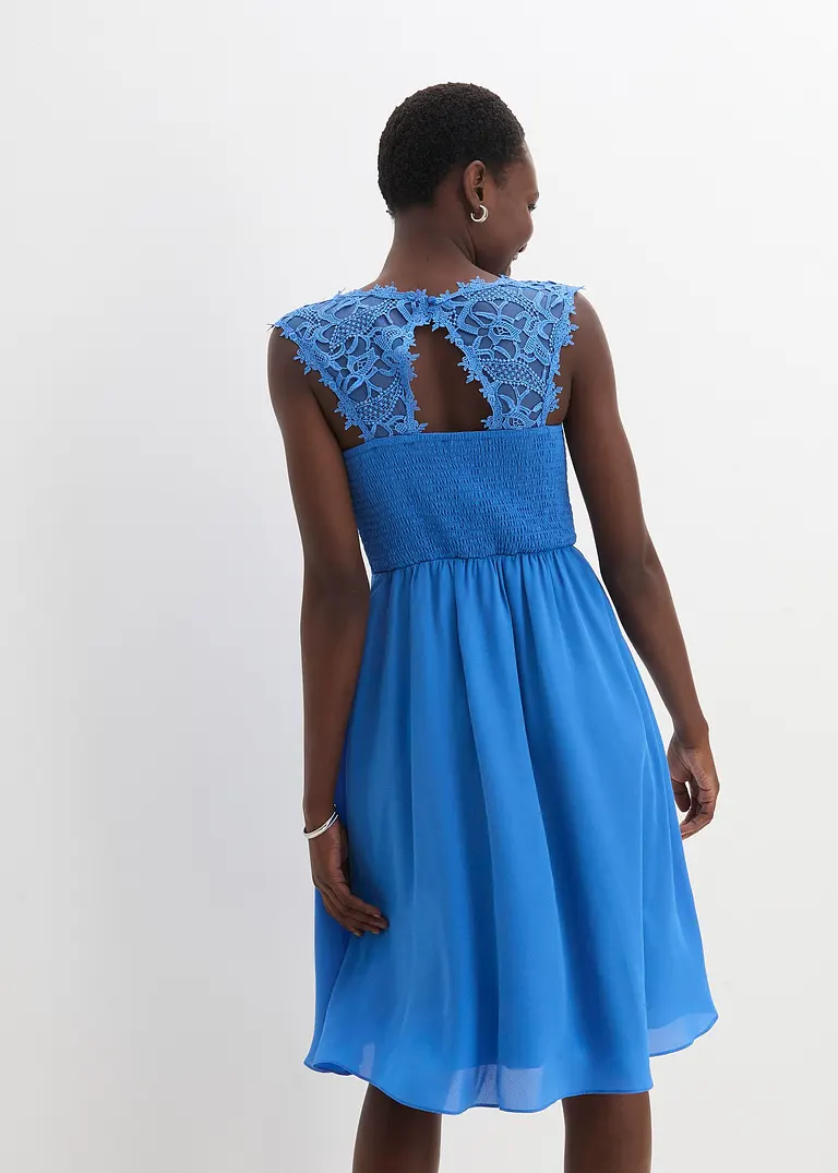 Bonprix Elegantes Abendkleid Mit Zarter Spitze Und Rücken-Cut-Out - Blau