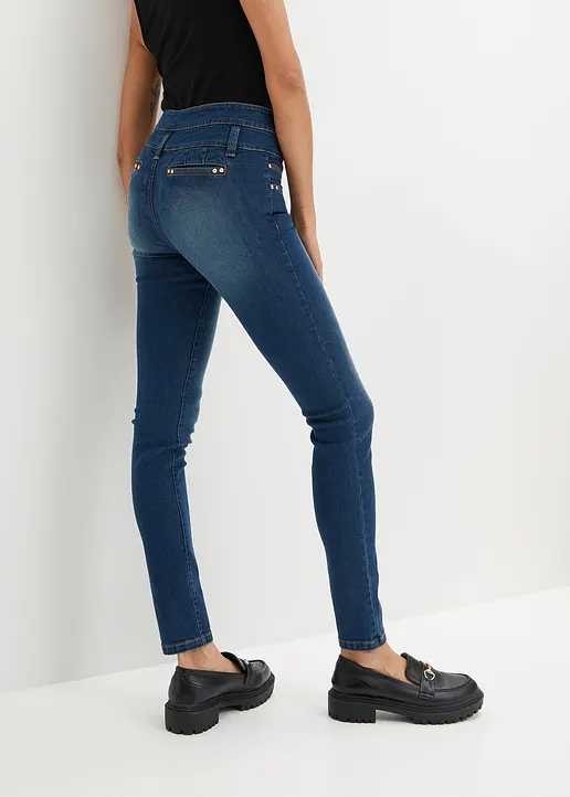 Bonprix Feminine Skinny Jeans Mit Hoher Taille Und Auffälliger Knopfleiste