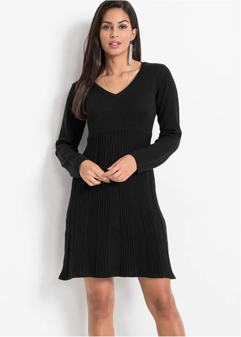 Bonprix Figurbetont Geschnittenes Strickkleid Mit Attraktivem Rippen-Mix
