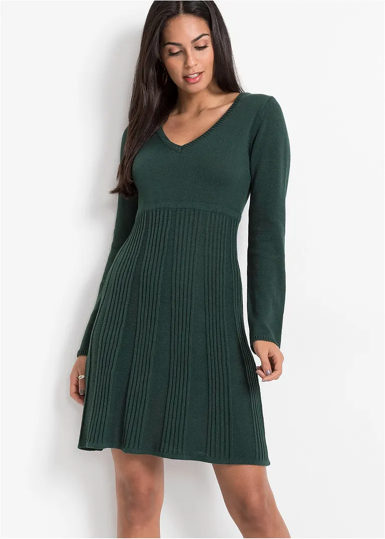 Bonprix Figurbetont Geschnittenes Strickkleid Mit Attraktivem Rippen-Mix