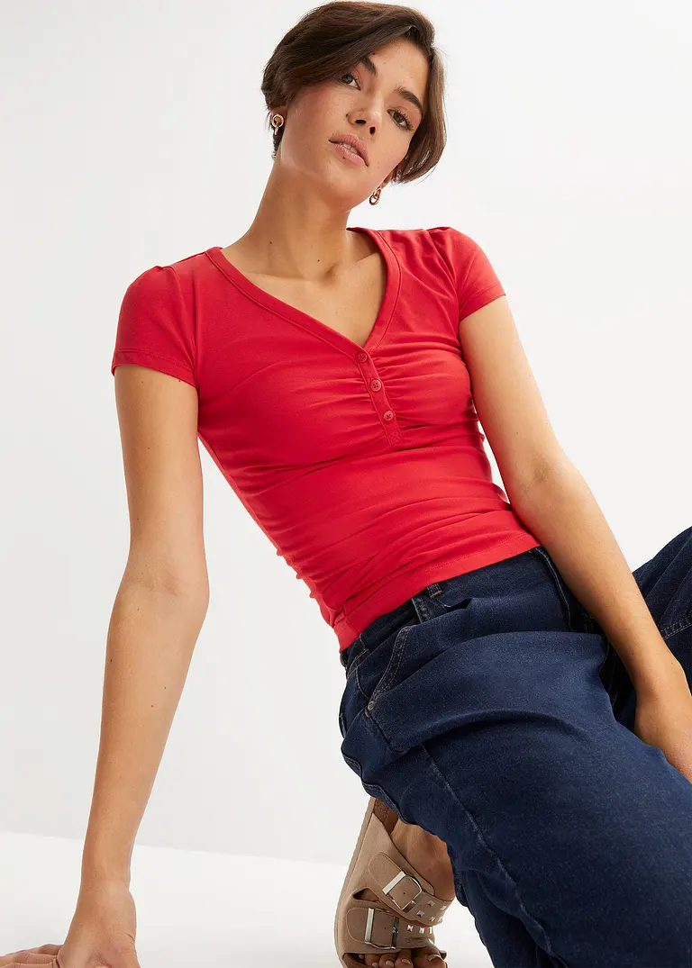 Bonprix Figurbetontes Shirt Mit V-Ausschnitt - Rot - Damen
