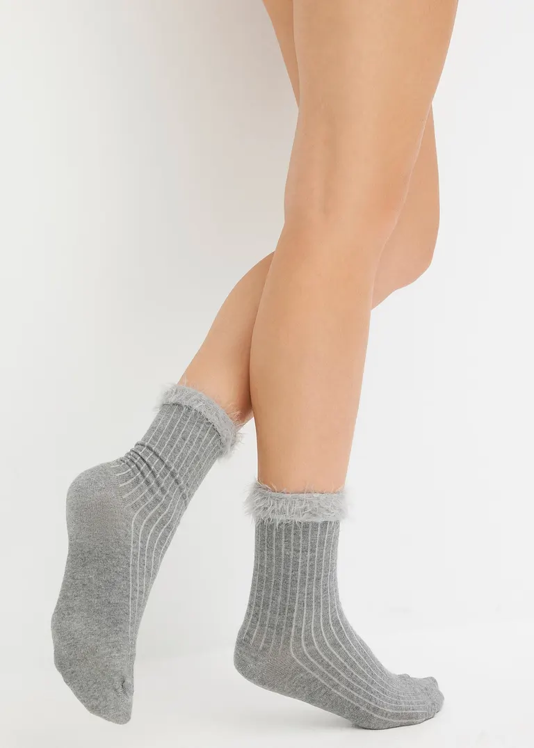 Bonprix Flauschige Socken Mit Rippstruktur Und Umschlagbündchen