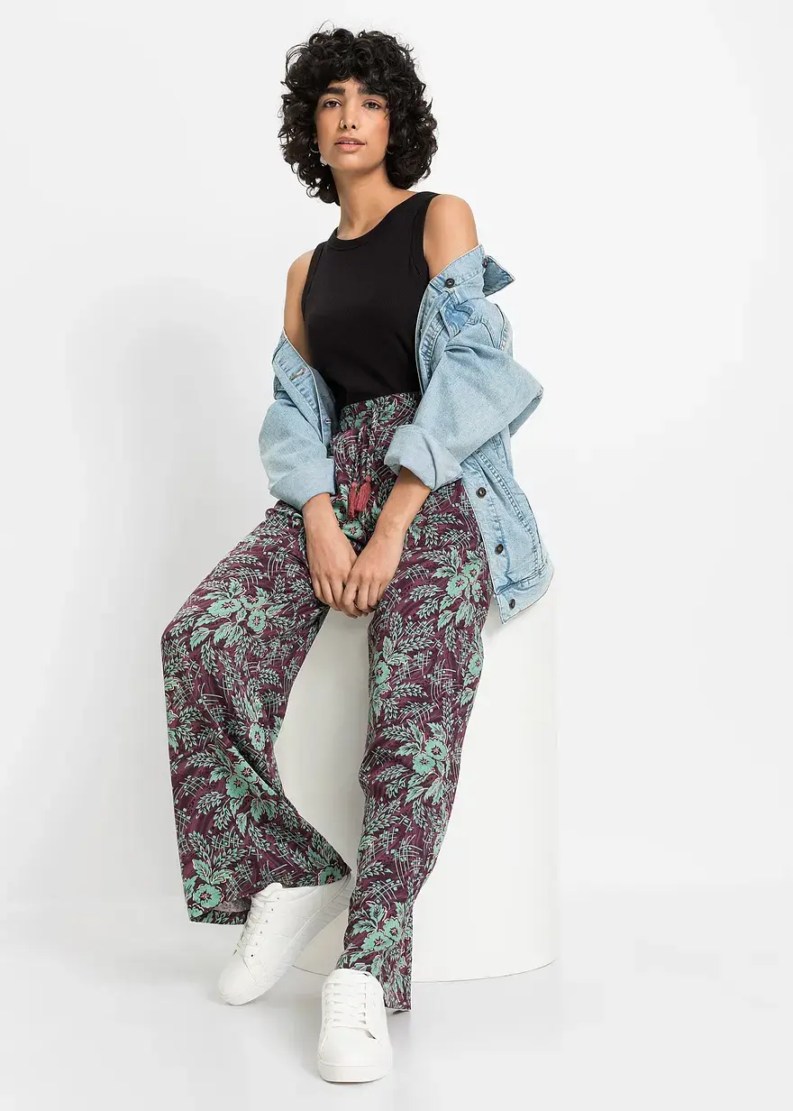 Bonprix Fließende Palazzo-Hose Aus Fließender Viskose Mit Floralem Druck