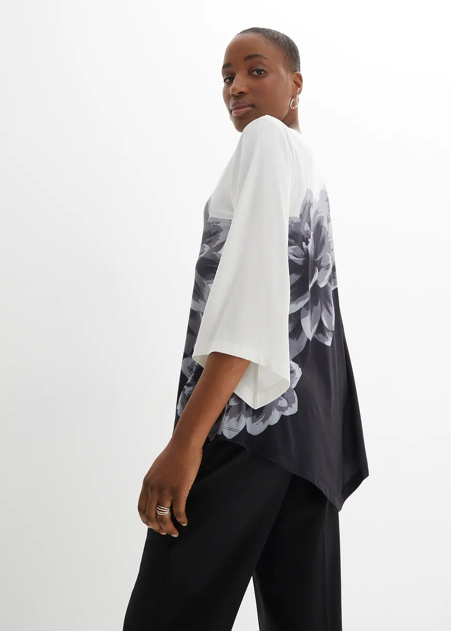 Bonprix Frühlingshafte Shirt-Tunika Mit Spitz Zulaufendem Saumen Und Blumenmuster