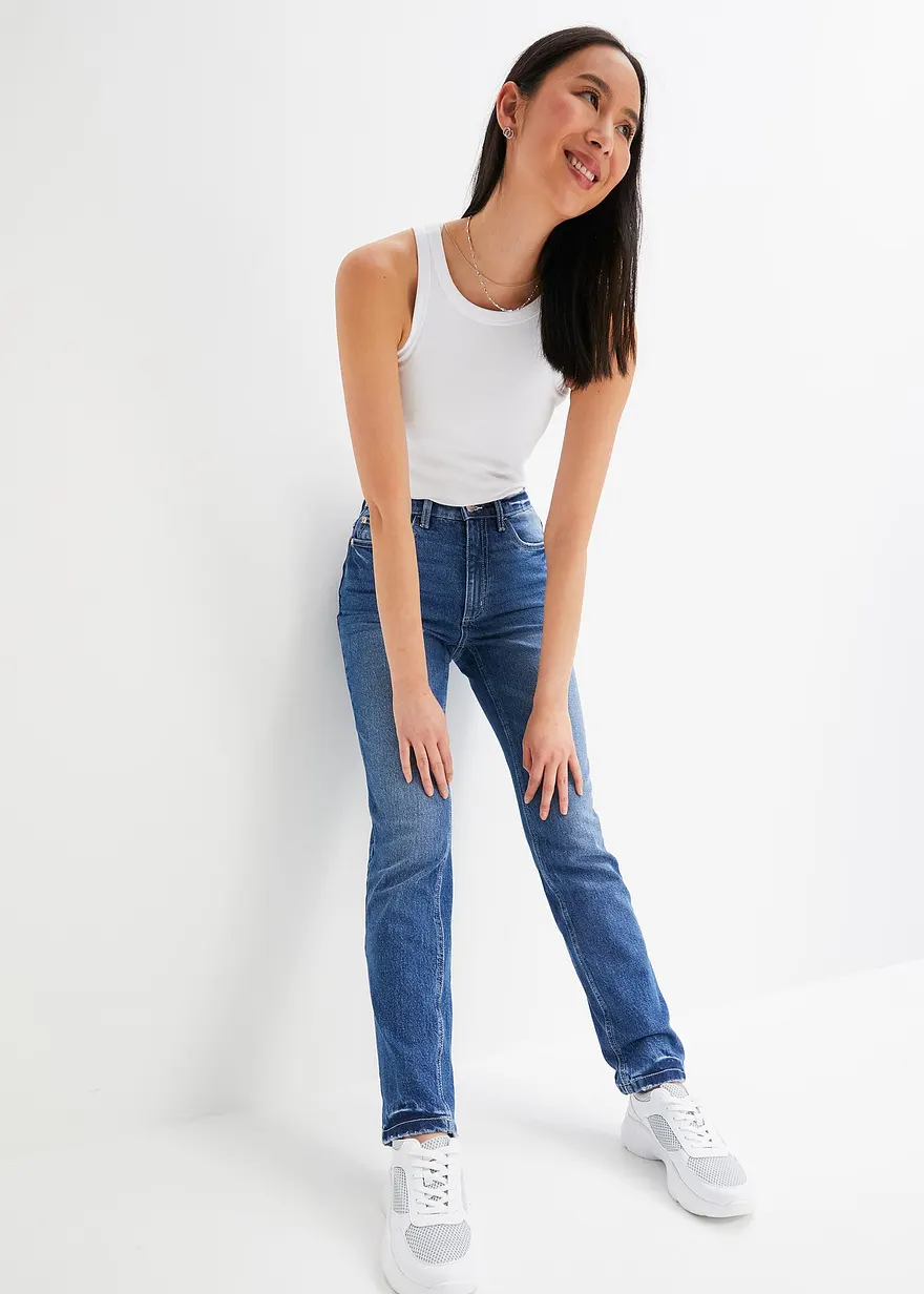 Bonprix Gerade Jeans Mit Hohem Bund Aus Einem Festen Baumwolldenim Der Sich Zunächst Etwas Steif Anfühlt Und Durch Häufiges Tragen Weicher Und Lockerer Wird