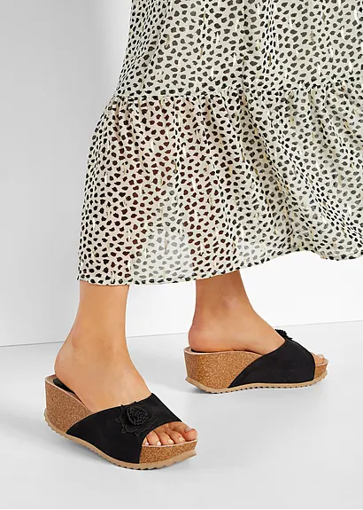 Bonprix Hübsche Keilpantolette Mit Blumenverzierung - Schwarz