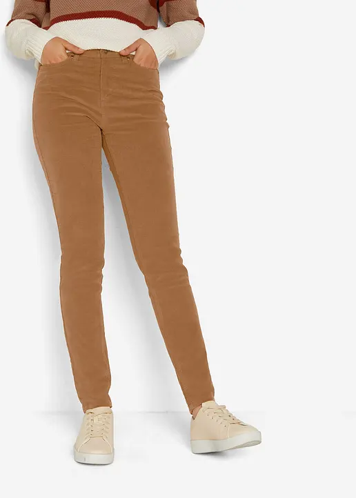Bonprix Komfortable Cordhose Mit Stretch Und Vielseitig Kombinierbarer Skinny Fit