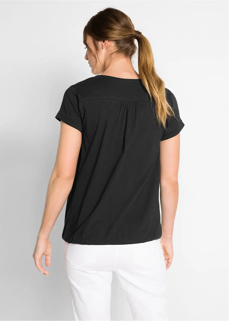 Bonprix Kurzärmliges Shirt Betont Das Dekolleté Durch Den V-Ausschnitt