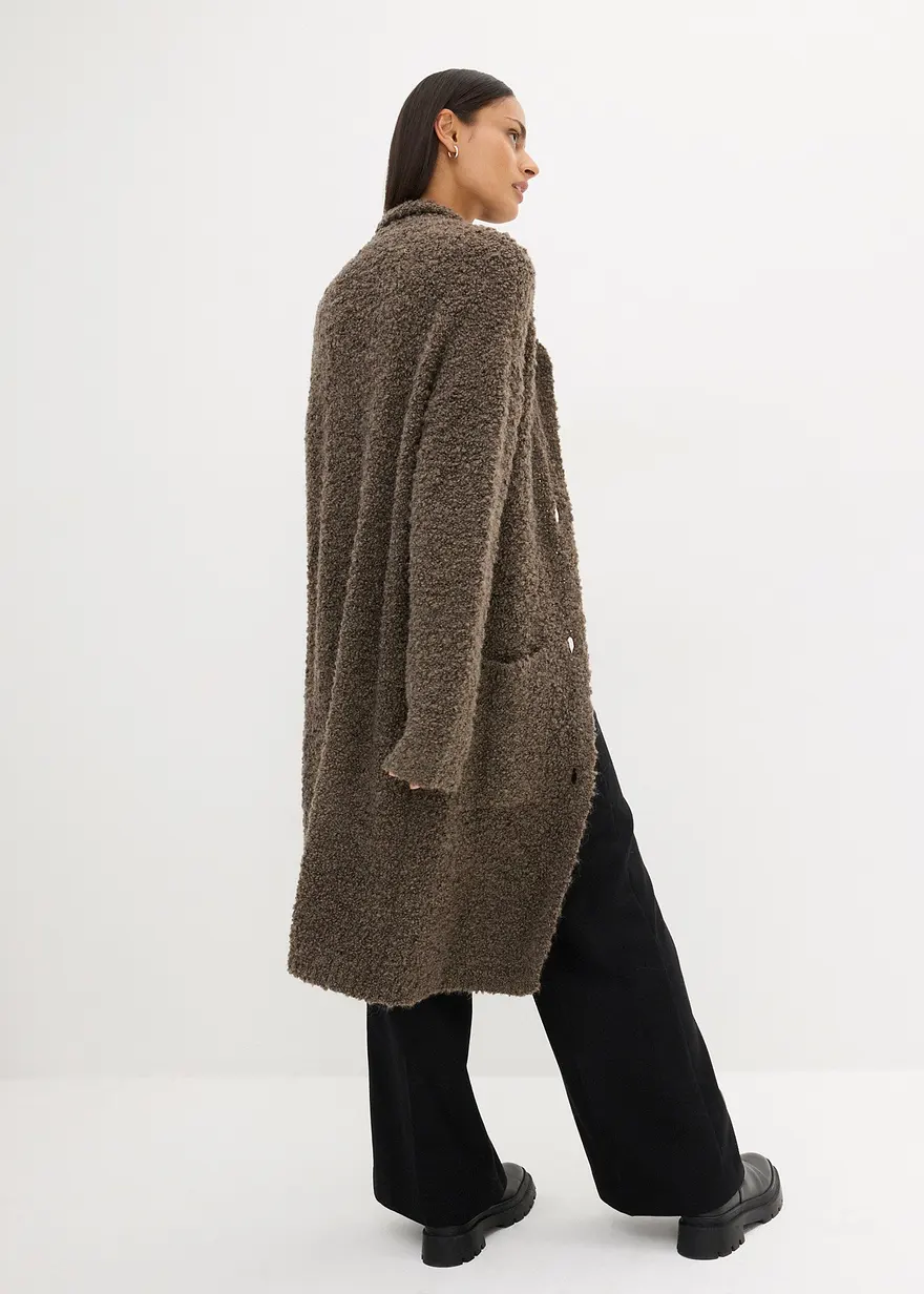 Bonprix Lange Strickjacke Mit Reverskragen Aus Flauschigen Wollmix Mit Aufgesetzten Taschen