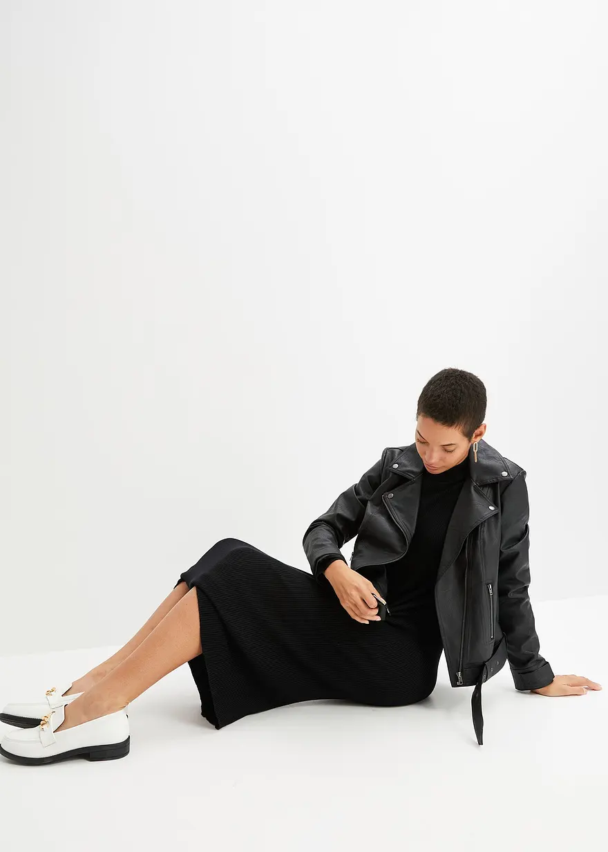 Bonprix Lässige Biker-Jacke Aus Lederimitat Im Oversized Look - Schwarz