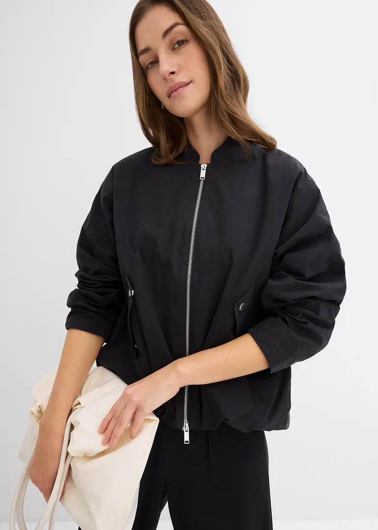 Bonprix Lässiger Blouson Mit Schrägen Pattentaschen Mit Druckknöpfen