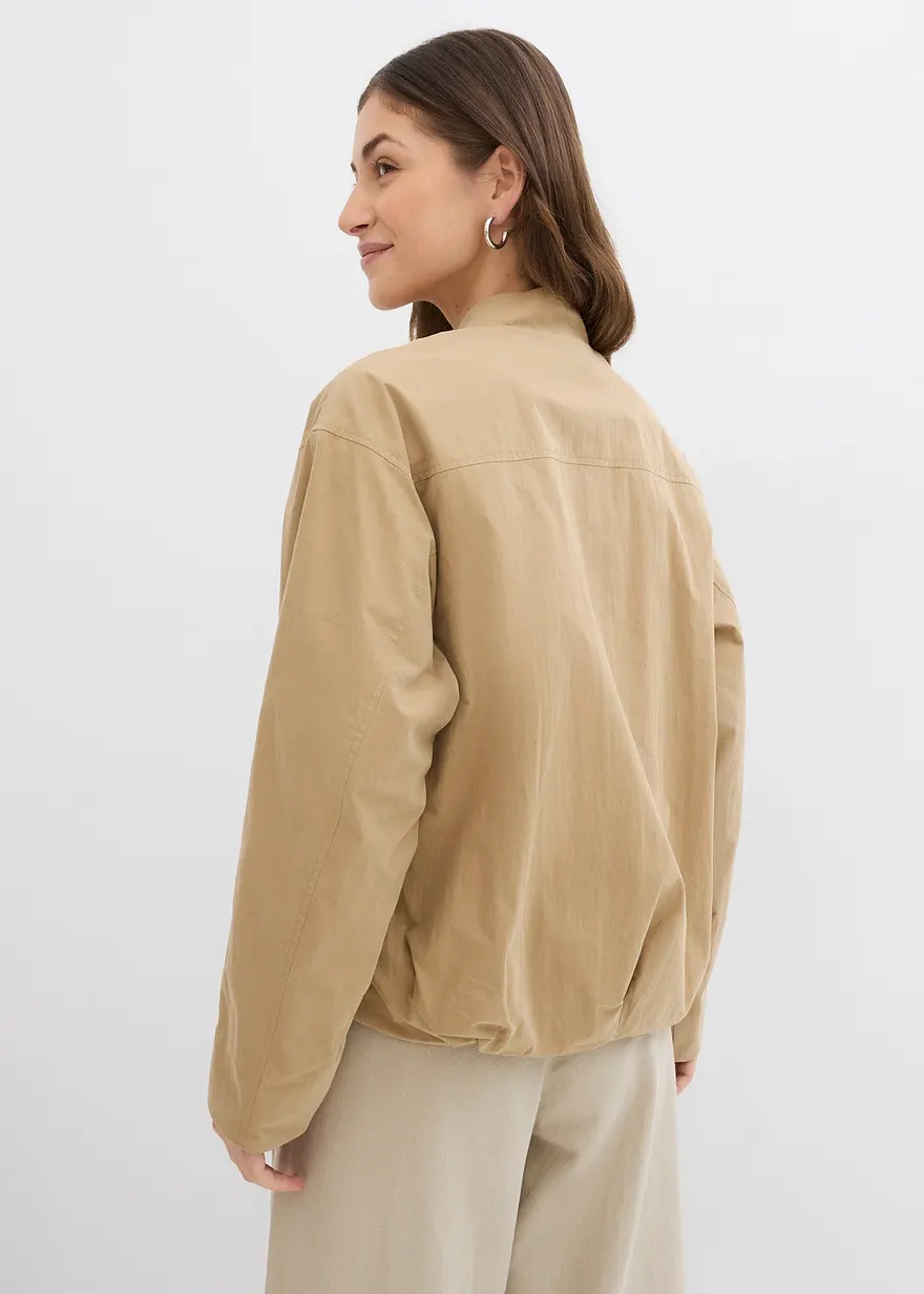 Bonprix Lässiger Blouson Mit Schrägen Pattentaschen Mit Druckknöpfen