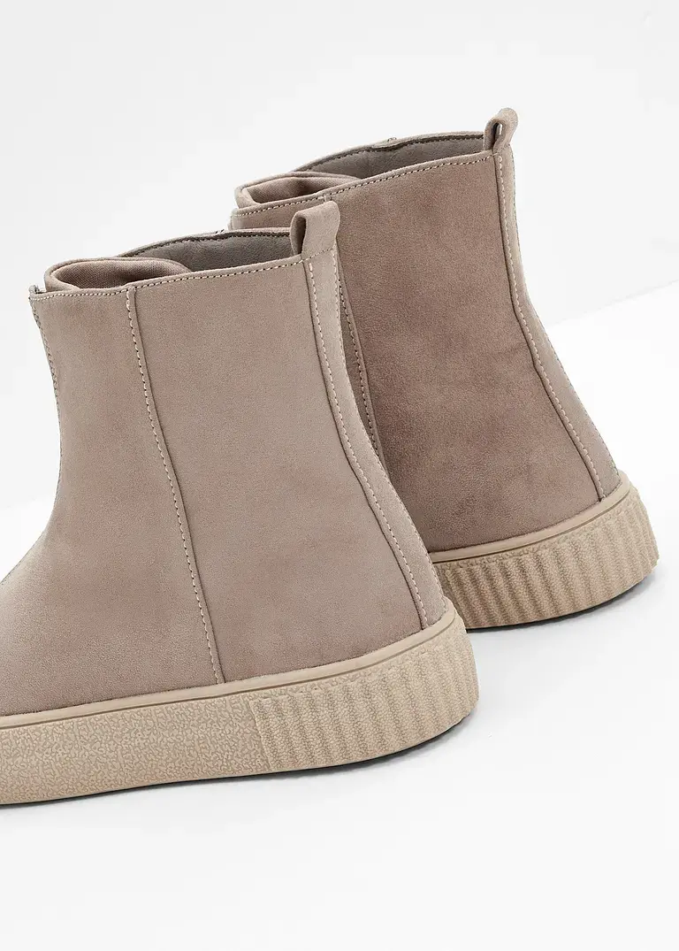 Bonprix Lässiger Boot Mit Profilierter Außensohle - Braun