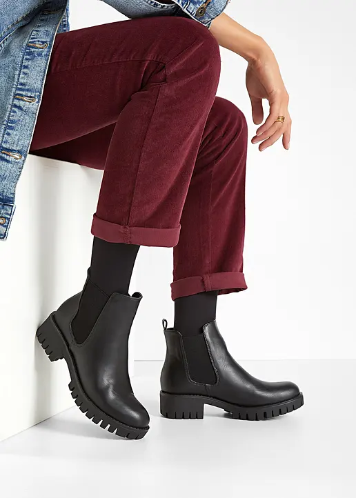 Bonprix Lässiger Chelsea Boot Mit Profilierter Außensohle - Schwarz