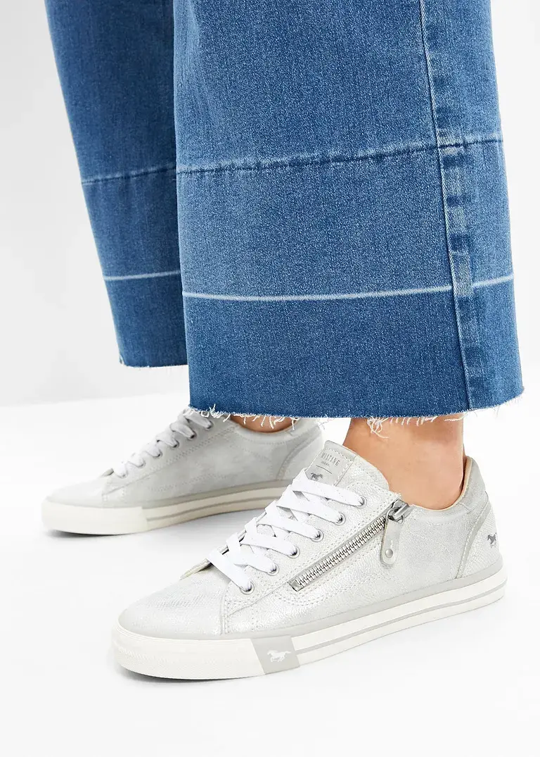 Bonprix Lässiger Mustang Sneaker Im Metallic Look - Silber