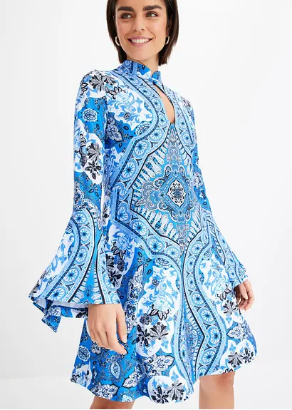 Bonprix Modern Und Feminin: Jerseykleid Mit Cut-Out Am Ausschnitt Und Mit Platzierten Druck