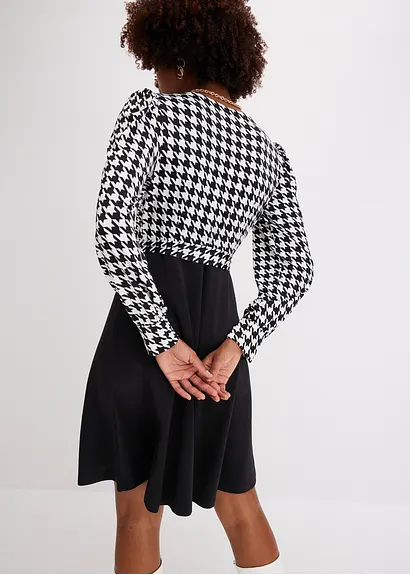 Bonprix Modern Und Feminin: Minikleid Mit Bedrucktem Oberteil Und Bindeband In Der Taille