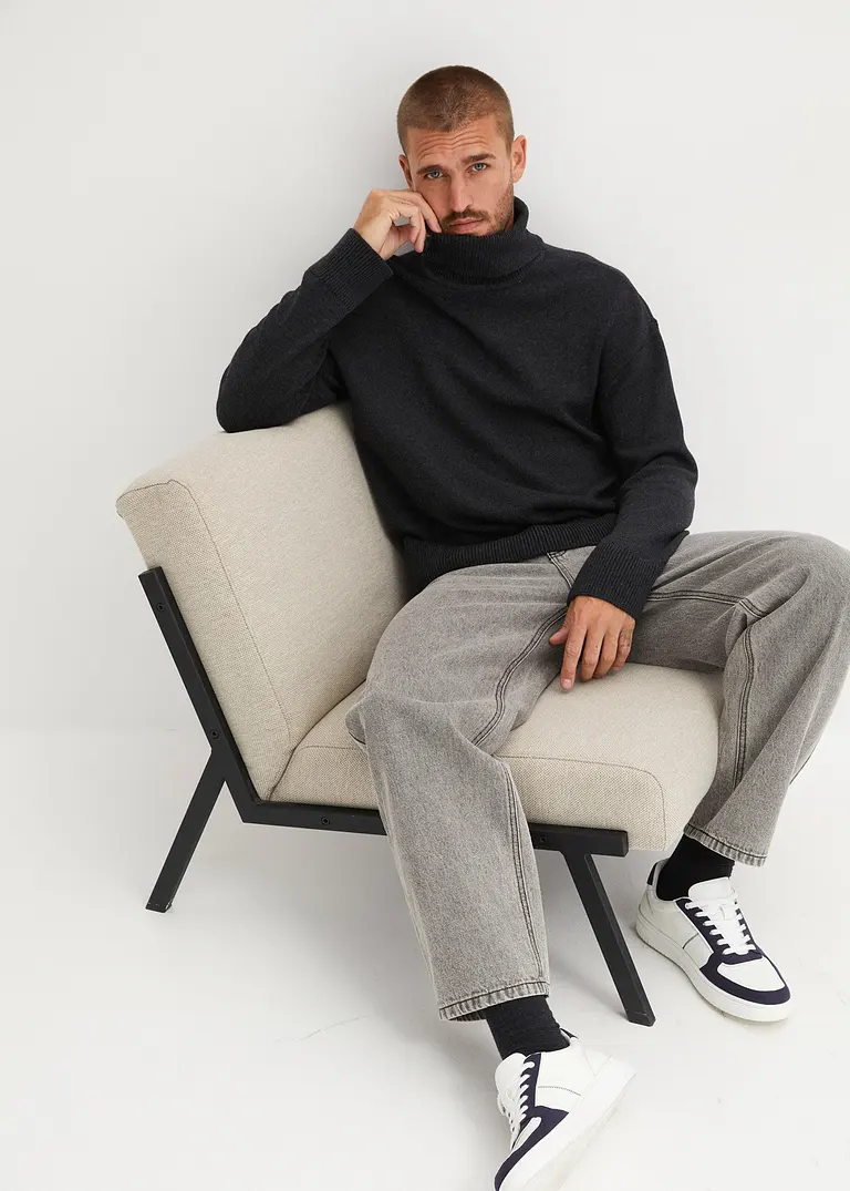 Bonprix Moderner Weiter Geschnittener Rollkragenpullover Mit überschnittenen Schultern