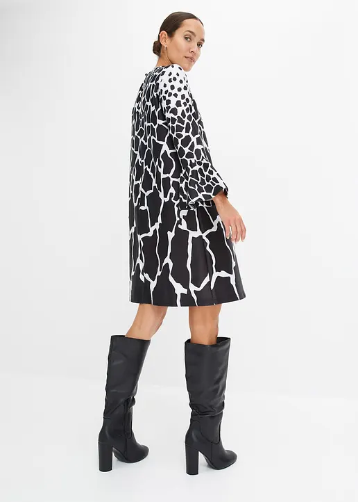 Bonprix Modernes Ausgestelltes Kleid Mit Volantärmeln - Schwarz - Damen