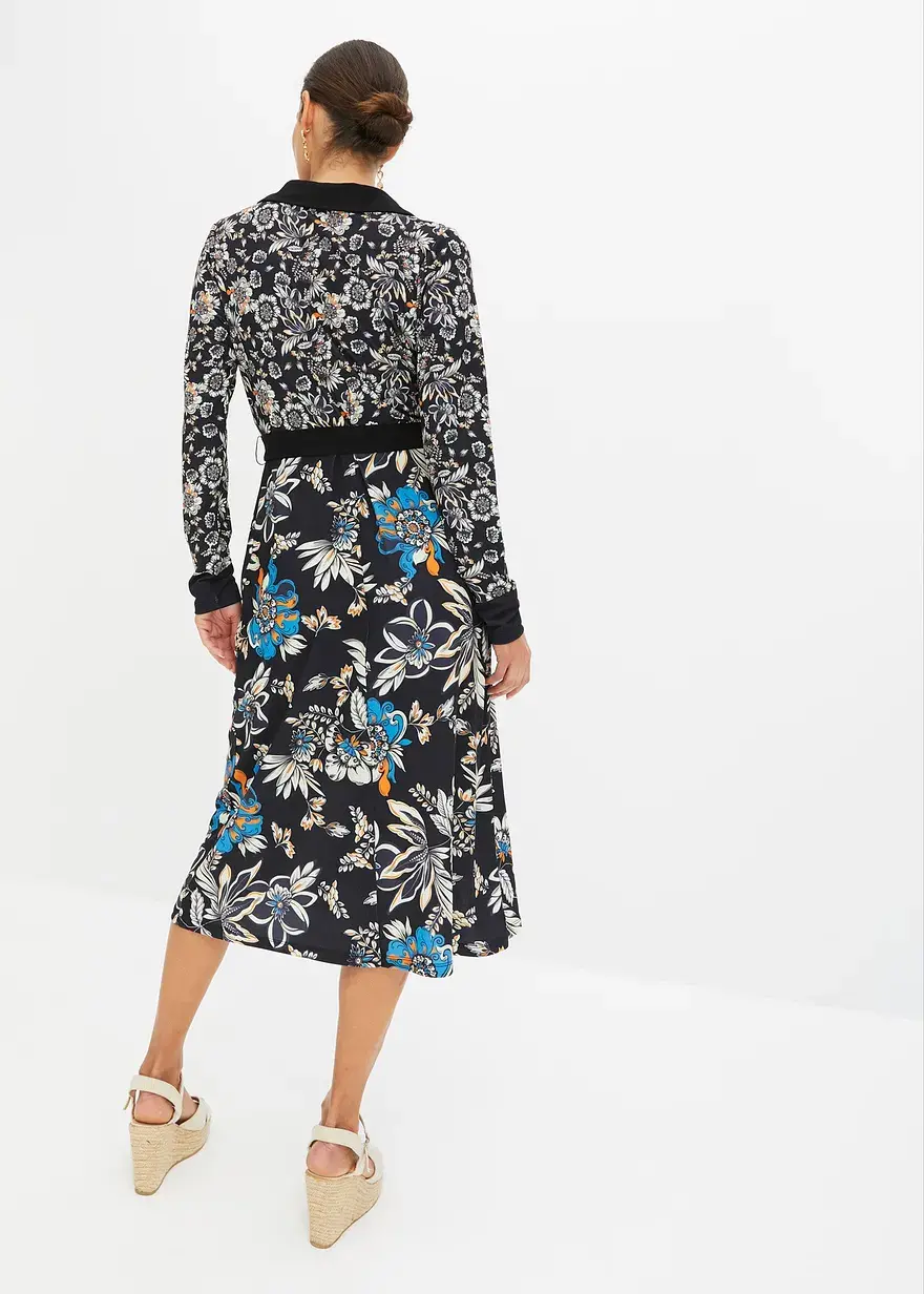Bonprix Modernes Kleid Mit Gürtel Zum Binden Und Schönem Auffälligem Muster