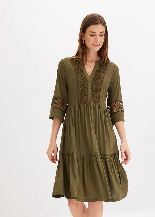 Bonprix Modernes Kleid Mit Hochwertiger Spitze Und Tiefem Ausschnitt