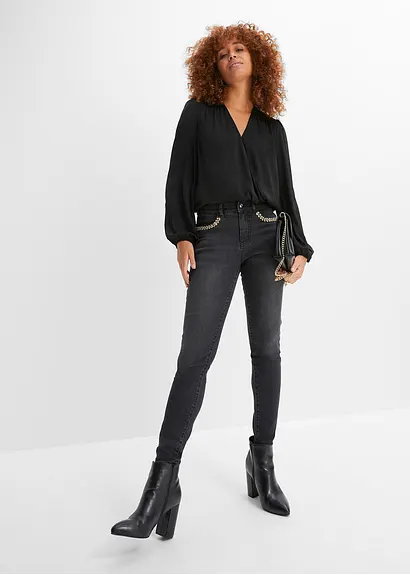 Bonprix Modische Stretch-Jeans Mit Toller Waschung Und Stylischem Schmuckdetail