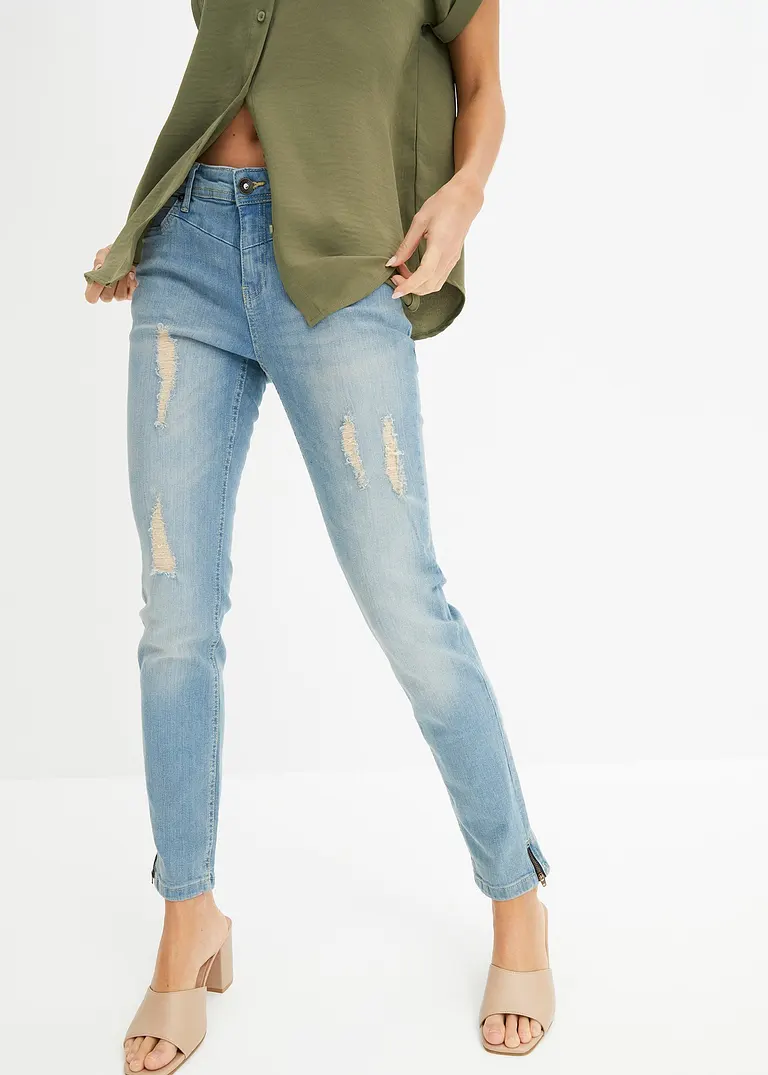 Bonprix Modische Stretchjeans In Knöchellänge Mit Dekorativem Zipperabschluss Am Saum