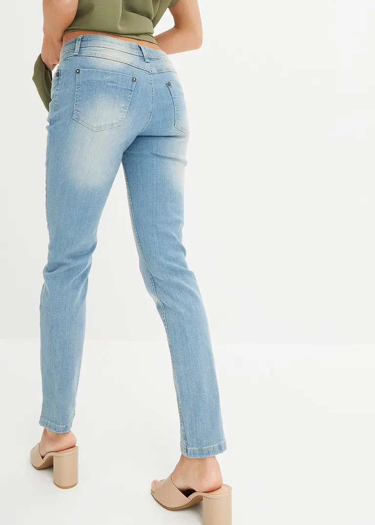 Bonprix Modische Stretchjeans In Knöchellänge Mit Dekorativem Zipperabschluss Am Saum